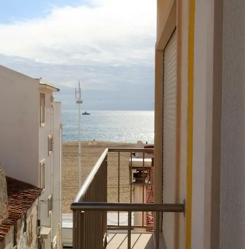 Ferhousedreams-praia * نازاريه